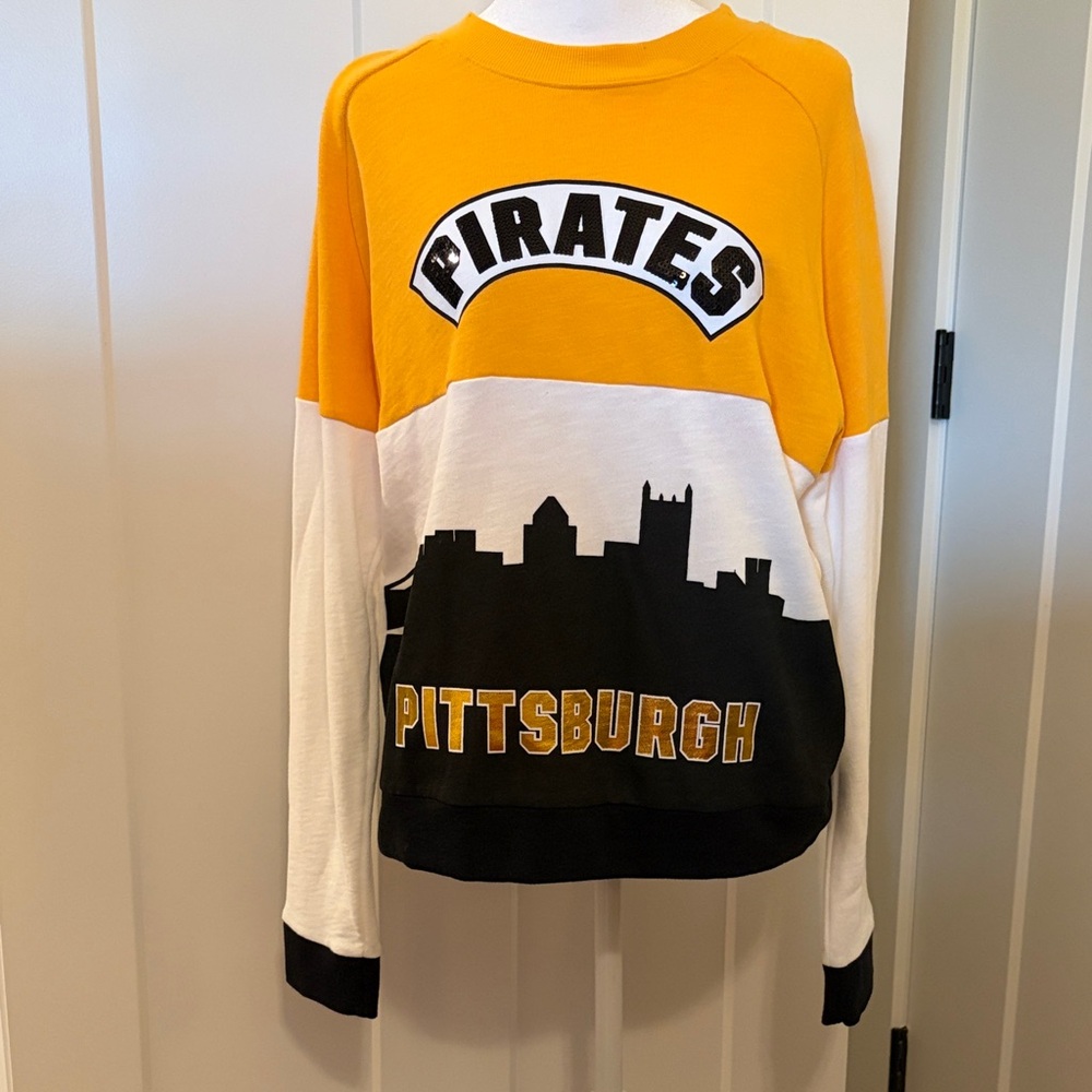NWT Pink Victorias Secret Womens Black White Yellow Pittsburgh Pirates Size S